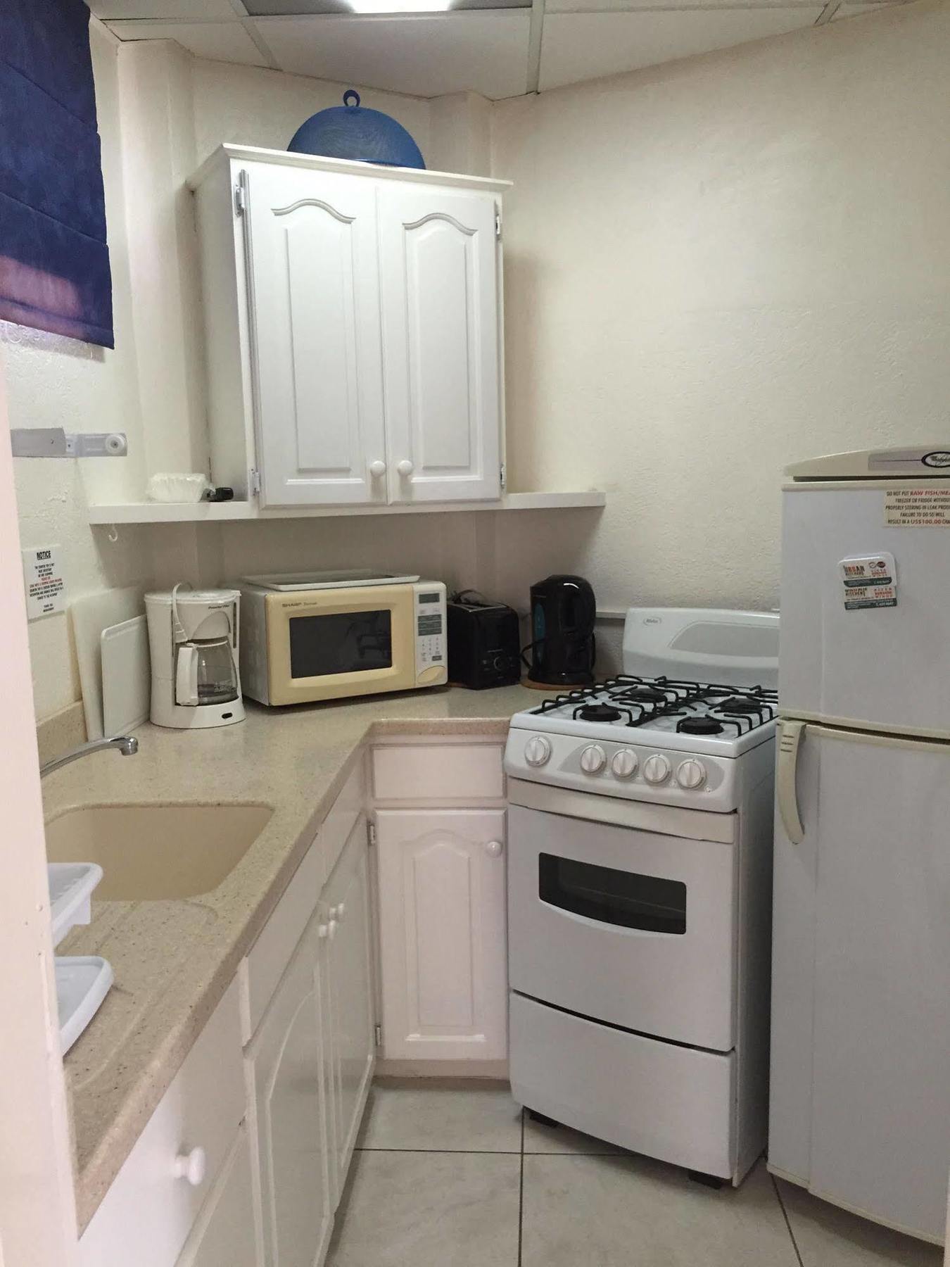 Southern Surf Beach Apartments Rockley エクステリア 写真