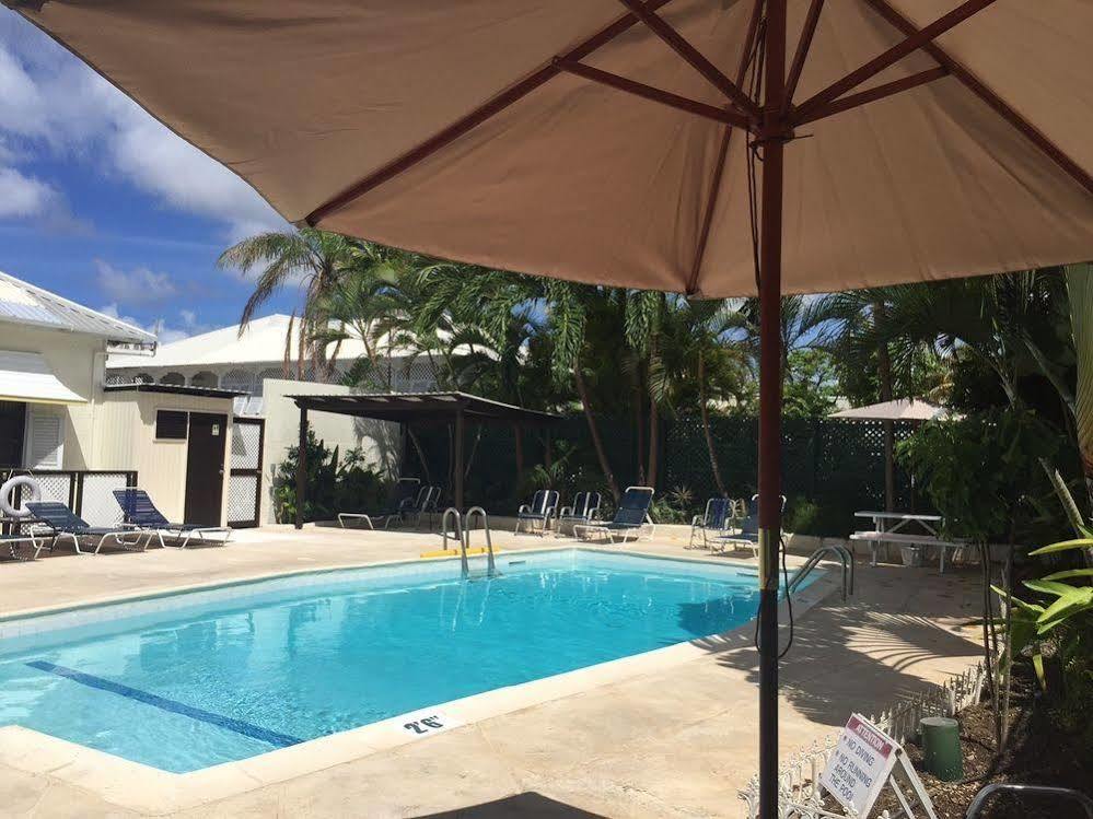 Southern Surf Beach Apartments Rockley エクステリア 写真